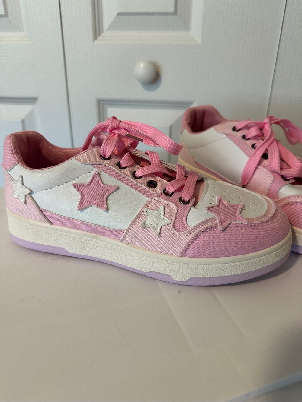 Pacogil pink star sneakers